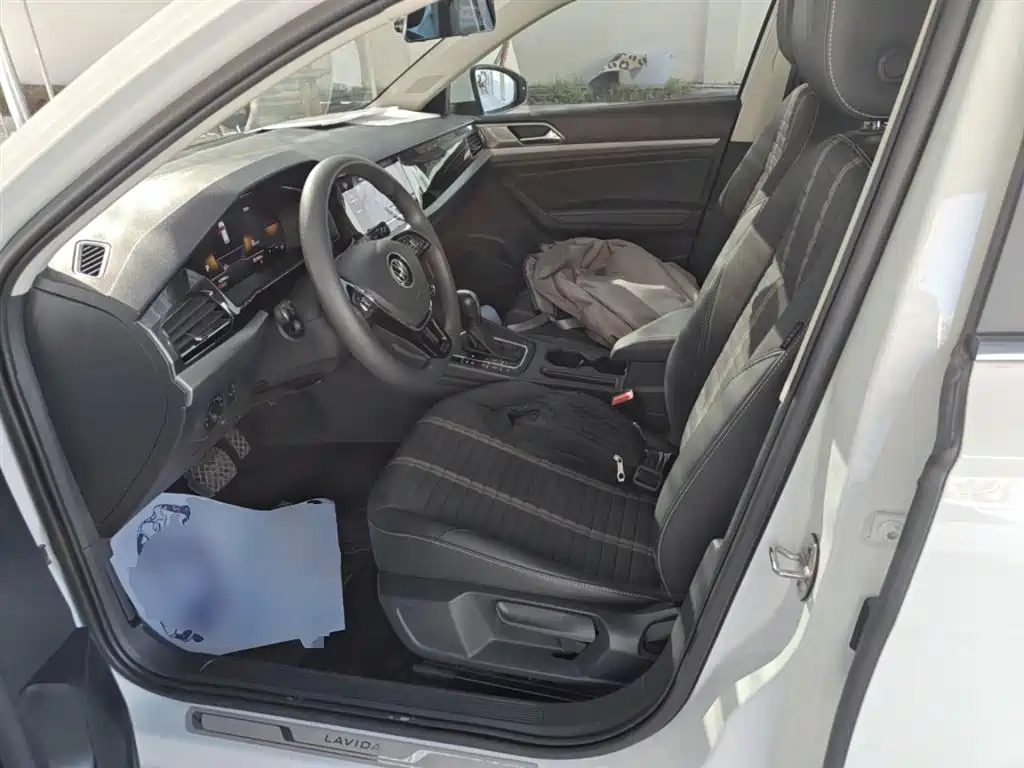 Volkswagen Lavida 2022 280TSI DSG Comfort Edition фото 15