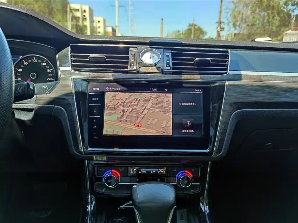 Volkswagen Phideon 2018 Facelift 380TSI FWD Business фото 13