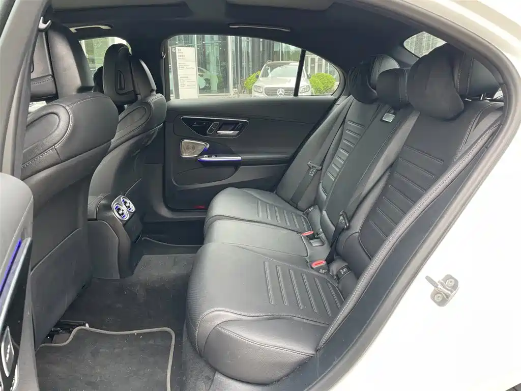 Mercedes-Benz C-Class 2025 C 260 L Night Sport Edition фото 11