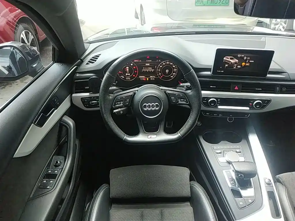 Audi A4 (Import) 2020 Avant Pioneer 40 TFSI Luxury Sport фото 11