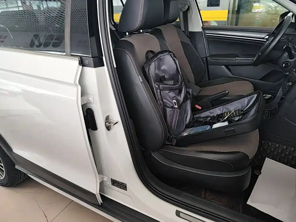 Volkswagen C-TREK 2018 2018 230TSI DSG Comfort