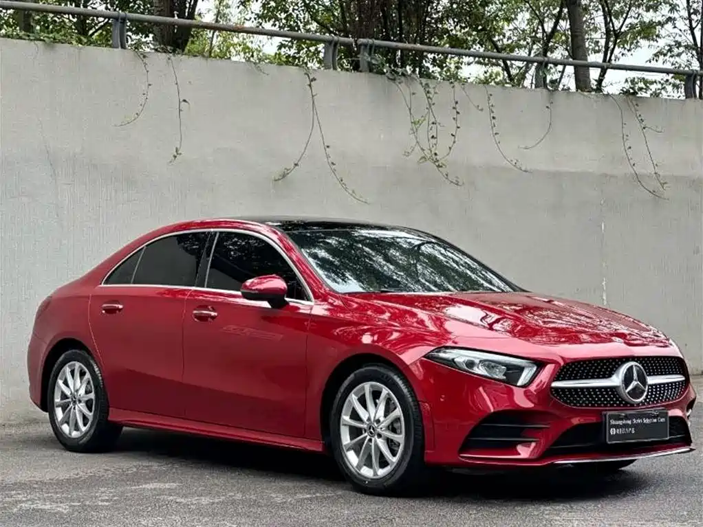 Mercedes-Benz A-Class 2022 A 200 L Sport Sedan Dynamic фото 2