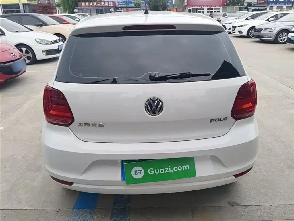 Volkswagen Polo 2016 1.4L Automatic Trend фото 6