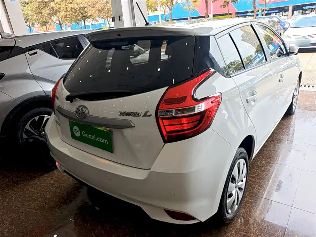 Toyota YARiS L Zhi Xuan 2016 Facelift 1.5E CVT Charming Edition фото 7