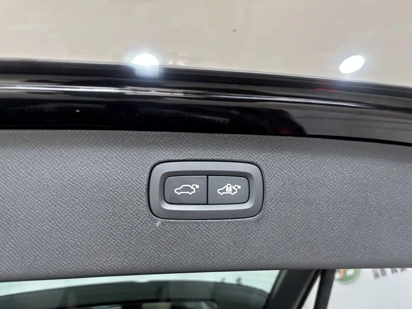 Volvo XC90 2023 B6 Smart Elegance Luxury Edition 7-Seater фото 32