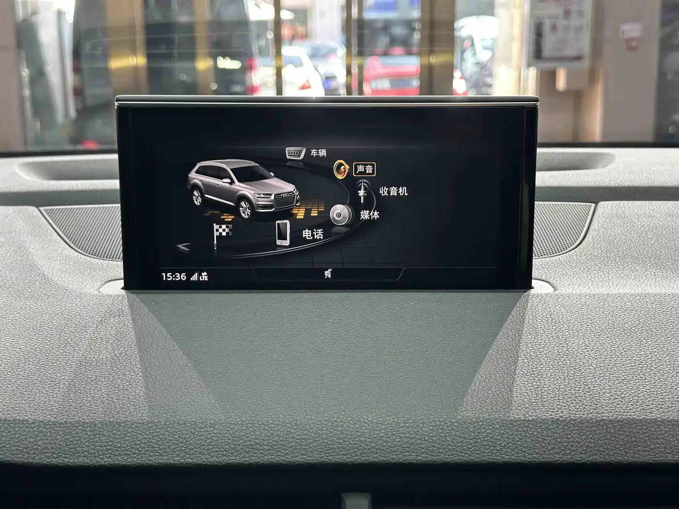 AUDI Q7