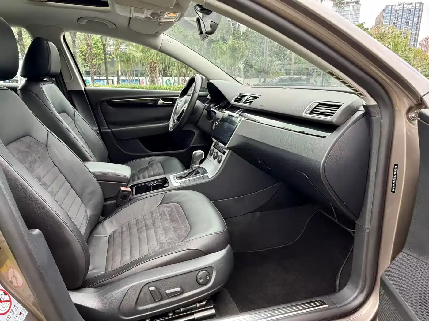 Volkswagen Magotan 2015 1.8TSI Luxury фото 9