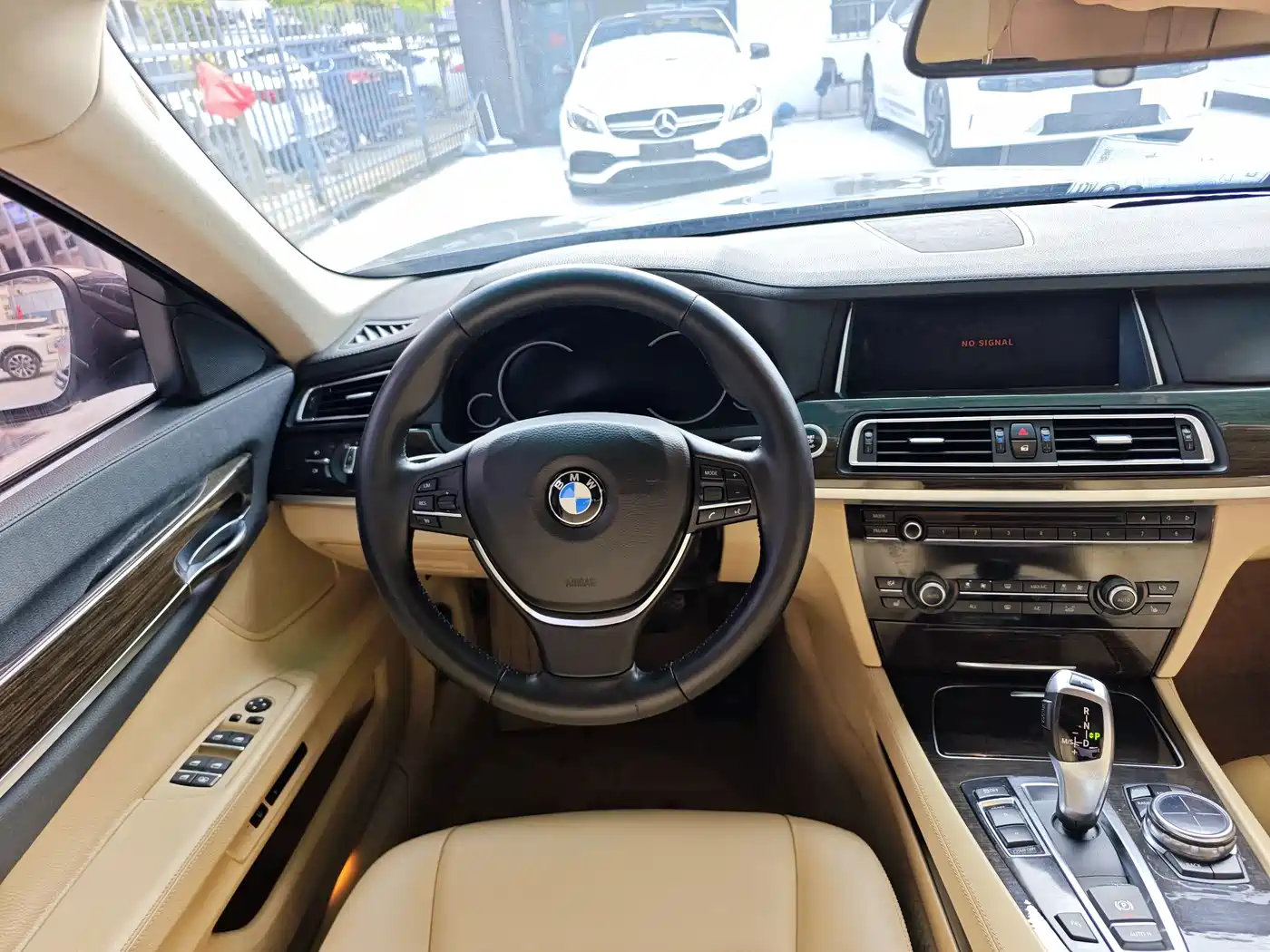 BMW 7 Series 2013 Model 730Li Leading фото 11