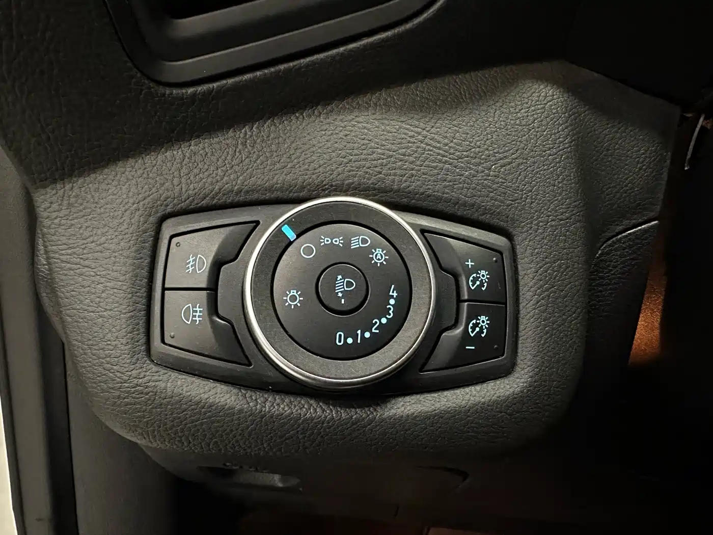 Ford Kuga 2021 2019 EcoBoost 180 2WD Platinum Wing Edition China VI