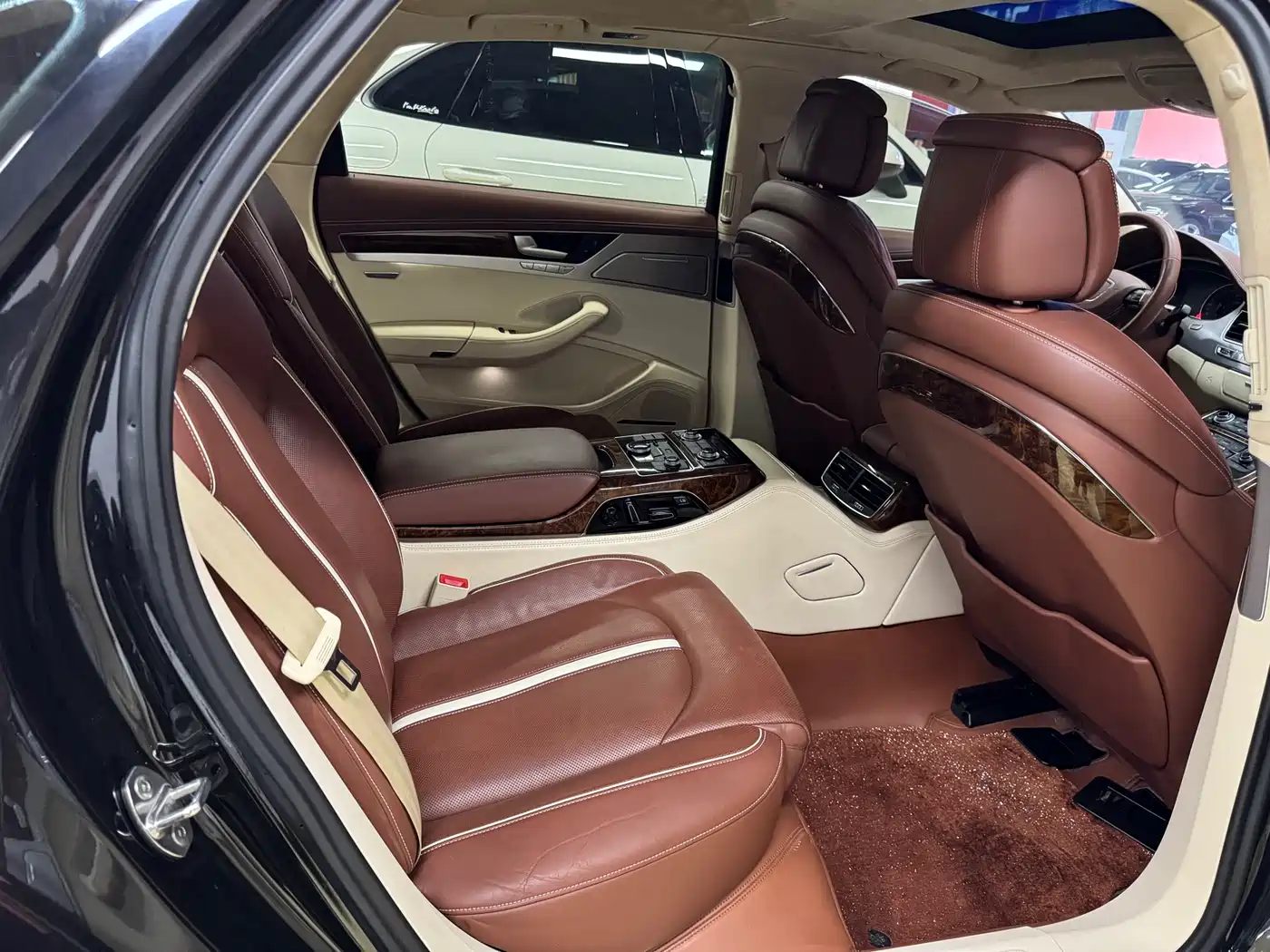Audi A8 2013 A8L 45 TFSI quattro Exclusive фото 50