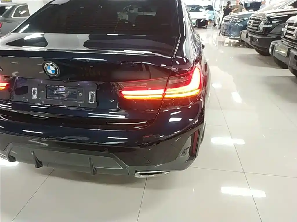 BMW 3 Series 2024 325Li M Sport Package фото 8