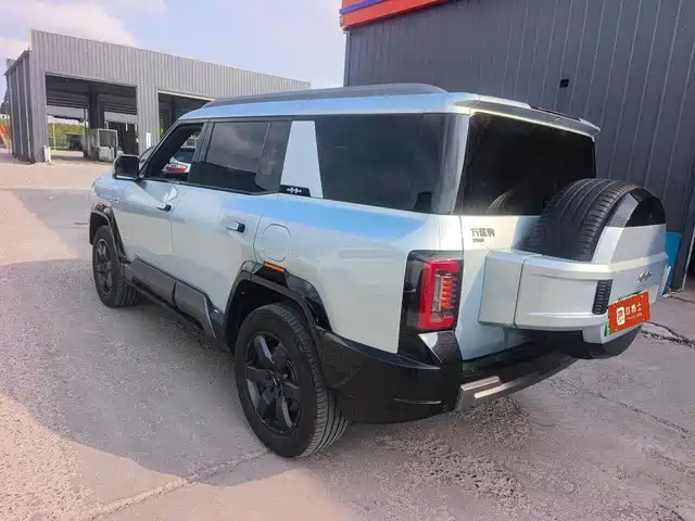 Fang Cheng Bao Leopard 8 2026 Zhihong Flagship Edition 5-seater — фото 3