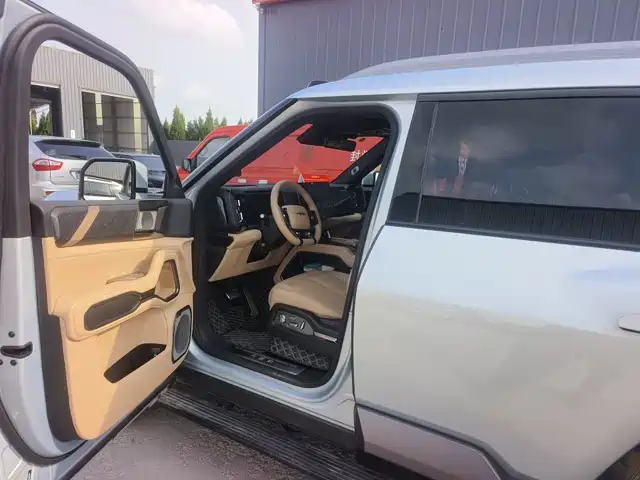 Fang Cheng Bao Leopard 8 2026 Zhihong Flagship Edition 5-seater — фото 5