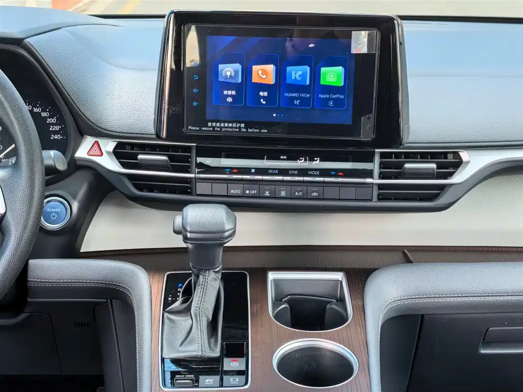 Toyota Sienna 2021 2.5L Hybrid Comfort Edition фото 12