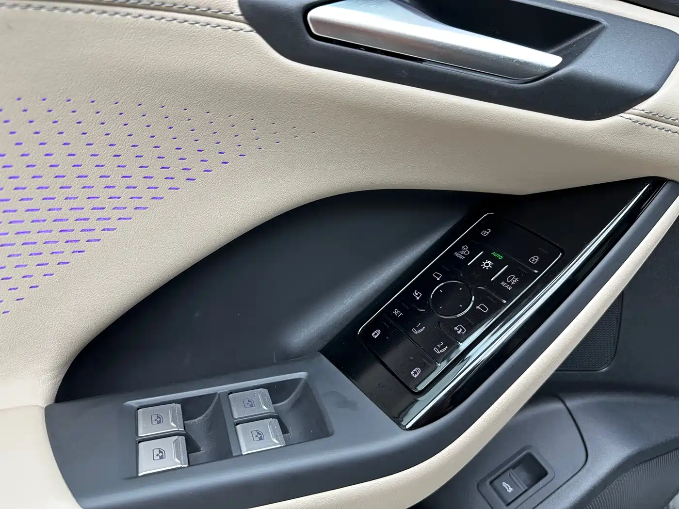 Audi Q6L e-tron 2025 Model Pioneer Edition фото 14