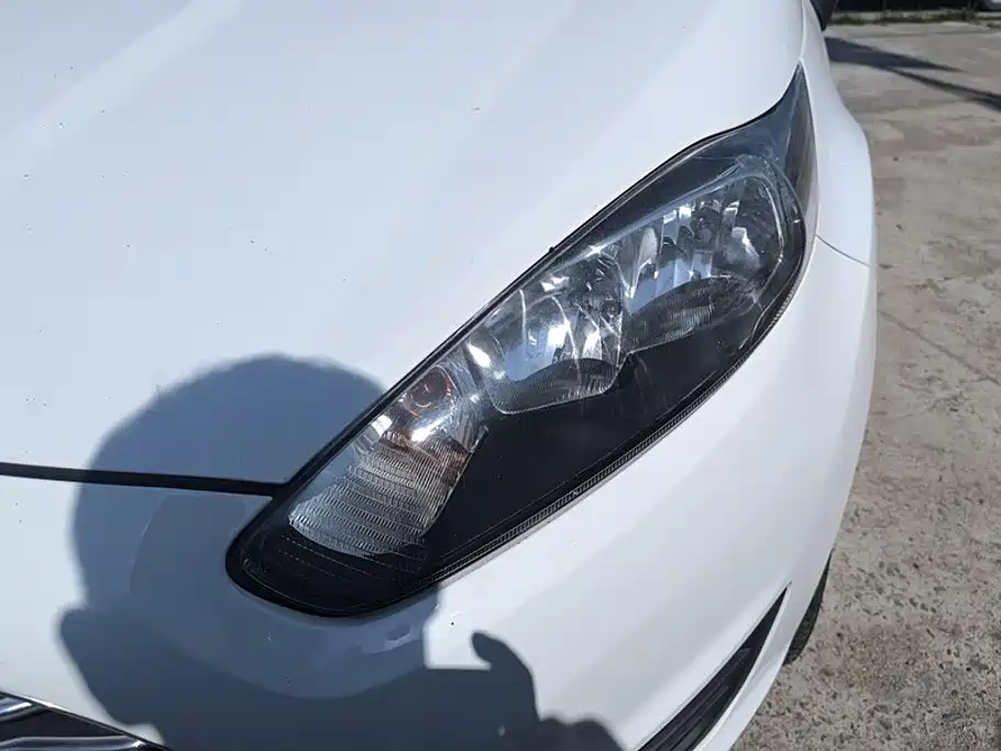 2015 Ford Fiesta
