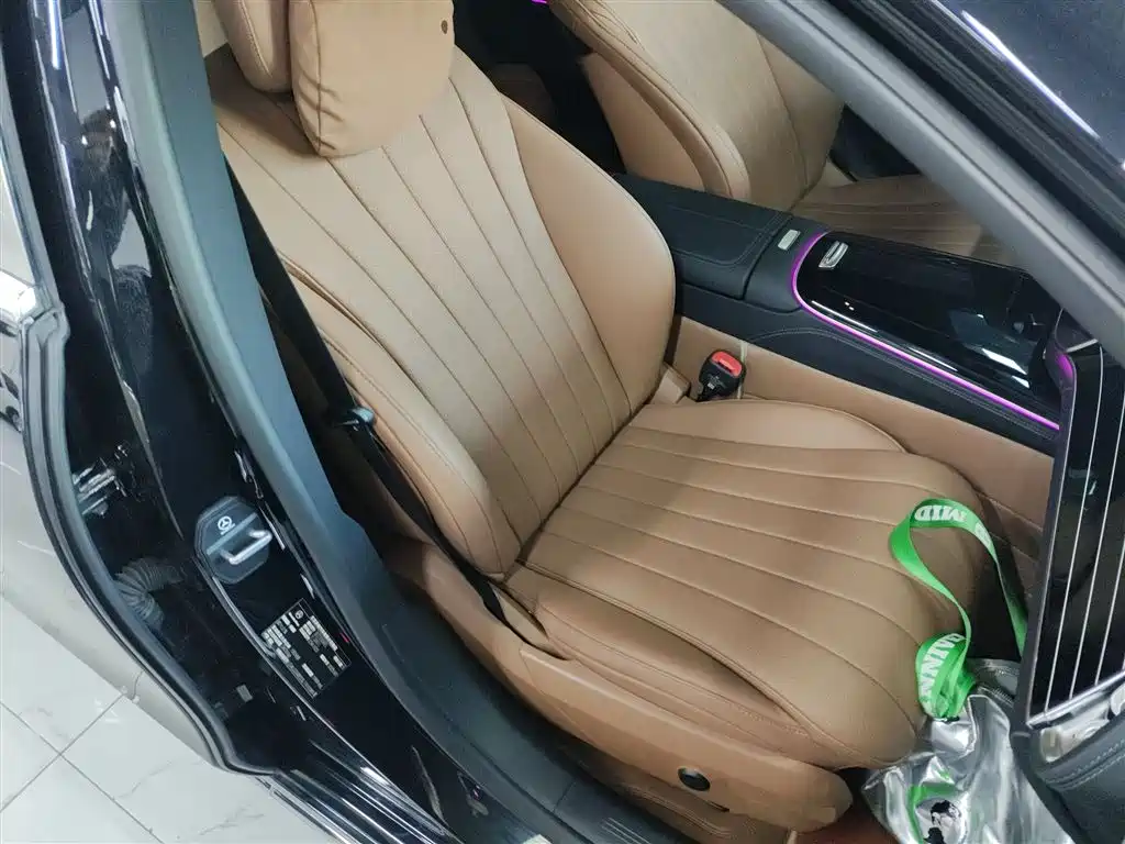 Mercedes-Benz E-Class 2025 E 260 L фото 20