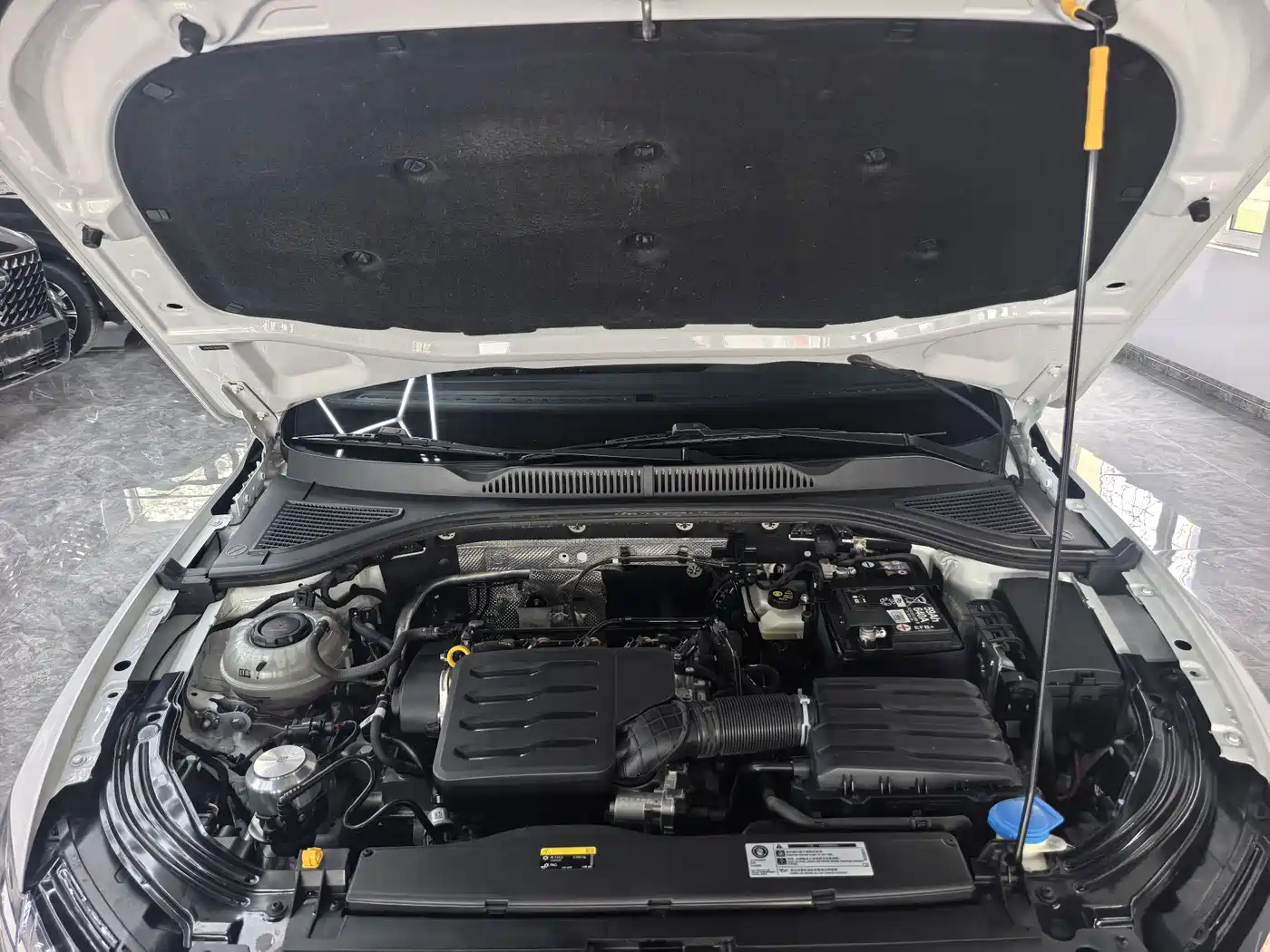 Volkswagen Lavida 2023 Facelift 1.5L Automatic 5 Million Edition фото 24