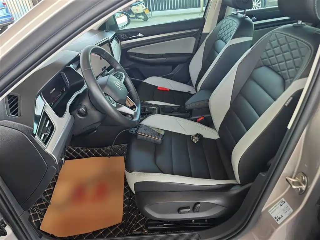 Volkswagen Bora 2023 300TSI DSG Premium Edition фото 15