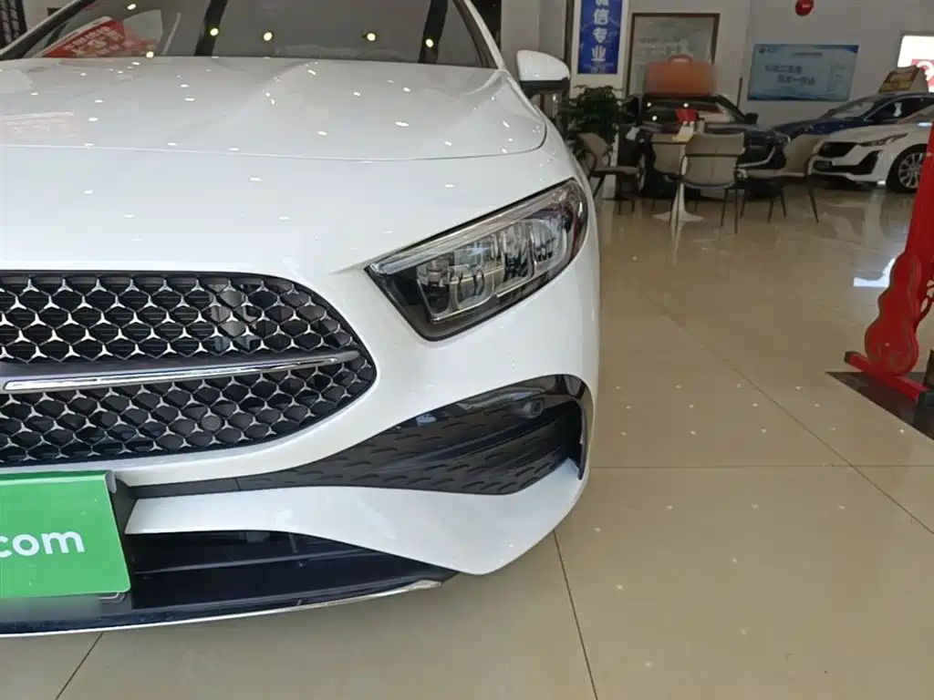 Mercedes-Benz A-Class 2023 A 200 L Fashion фото 24
