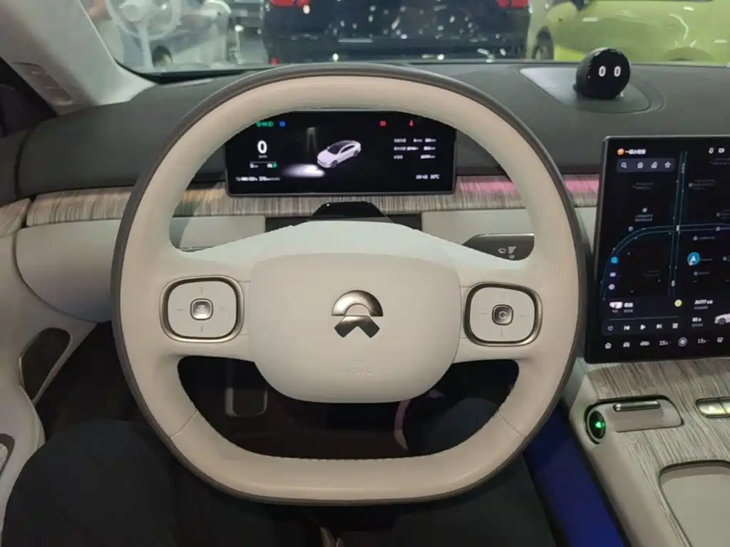 NIO ET7 2025 2024 75kWh Executive Signature Edition