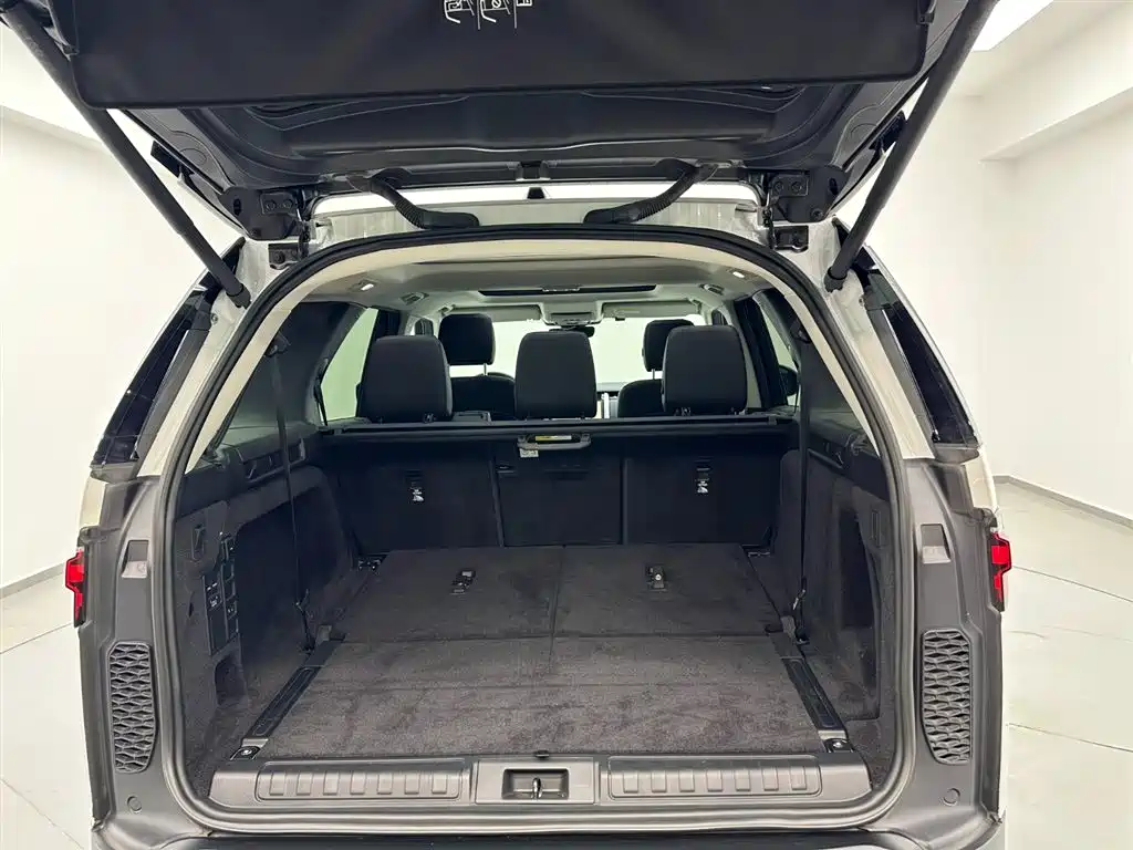 Land Rover Discovery 2023 360PS R-Dynamic S фото 27