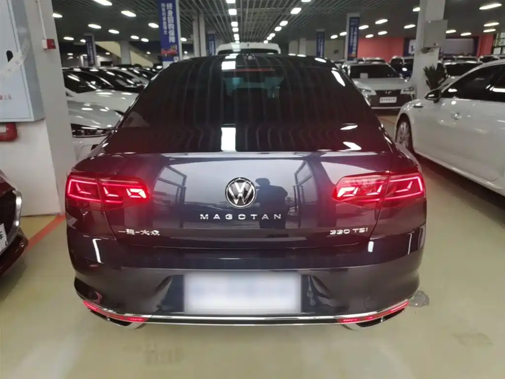 Volkswagen Magotan 2023 Model 2 Million Commemorative Edition 330TSI DSG Luxury фото 6