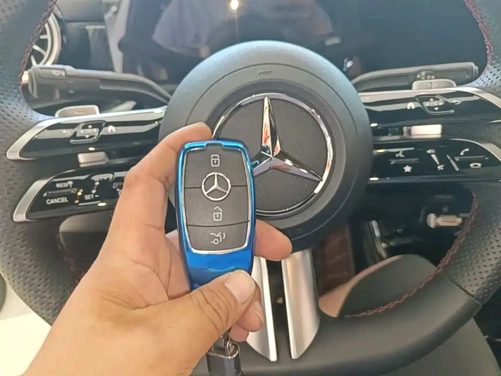 Mercedes-Benz A-Class 2023 A 200 L Fashion фото 9