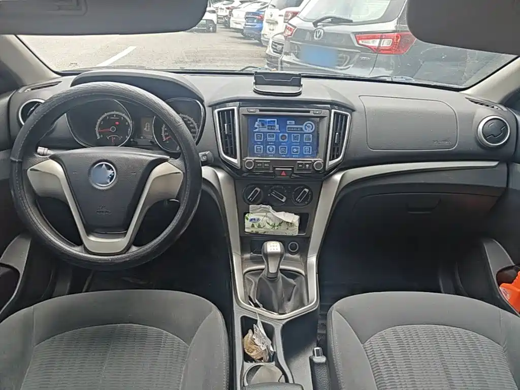 Venucia T70 2016 2015 1.6L Manual Ruixing Edition