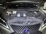 Фото 11 - Lexus RX