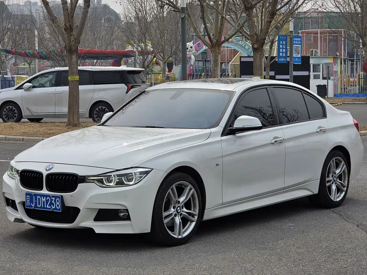 BMW 3 Series 2017 320i M Sport фото 2