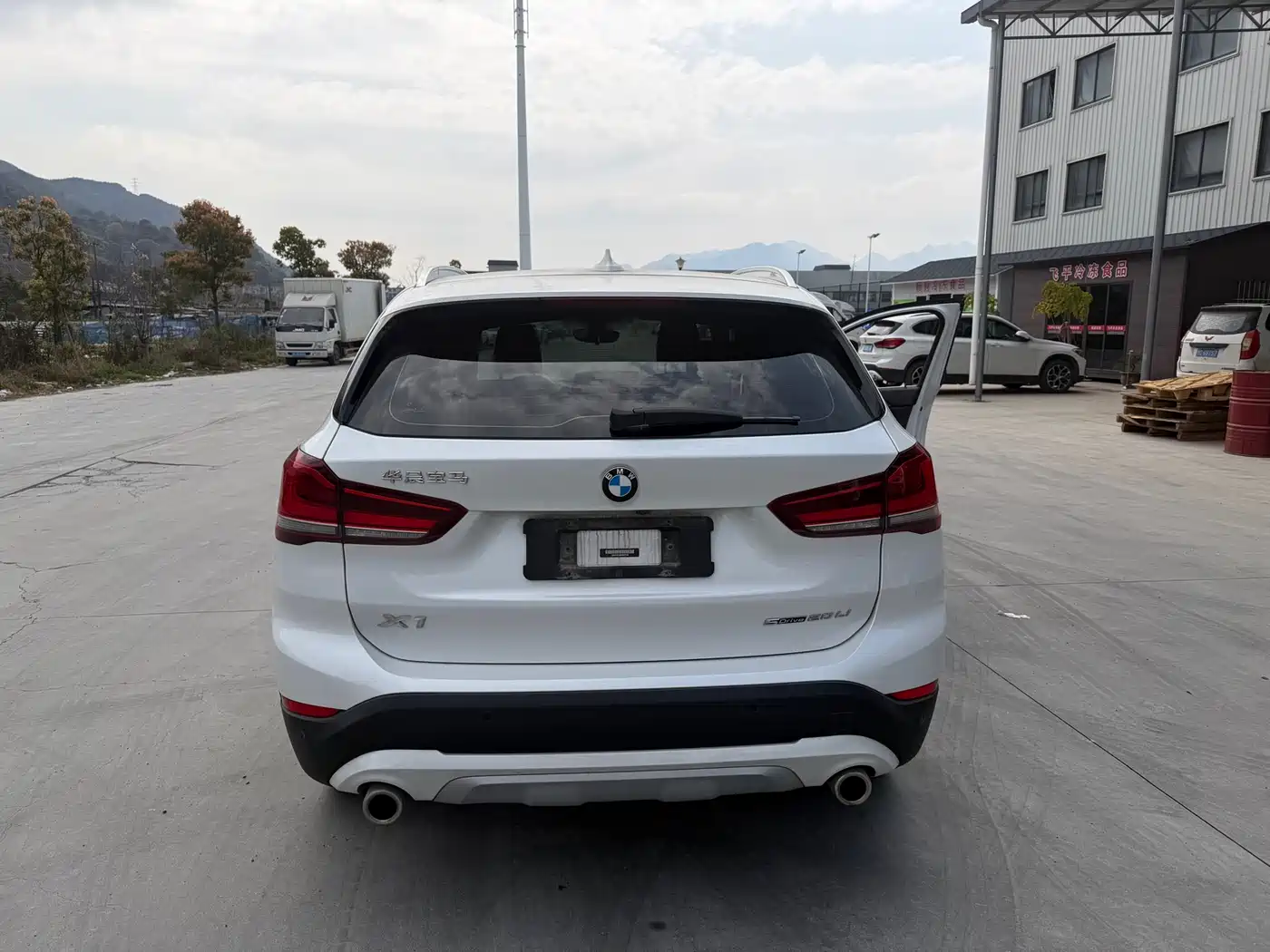 BMW X1 2022 sDrive20Li Fashion фото 11