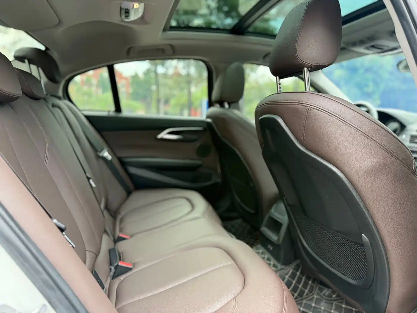 BMW 1 Series 2019 120i Leading M Sport Package фото 13