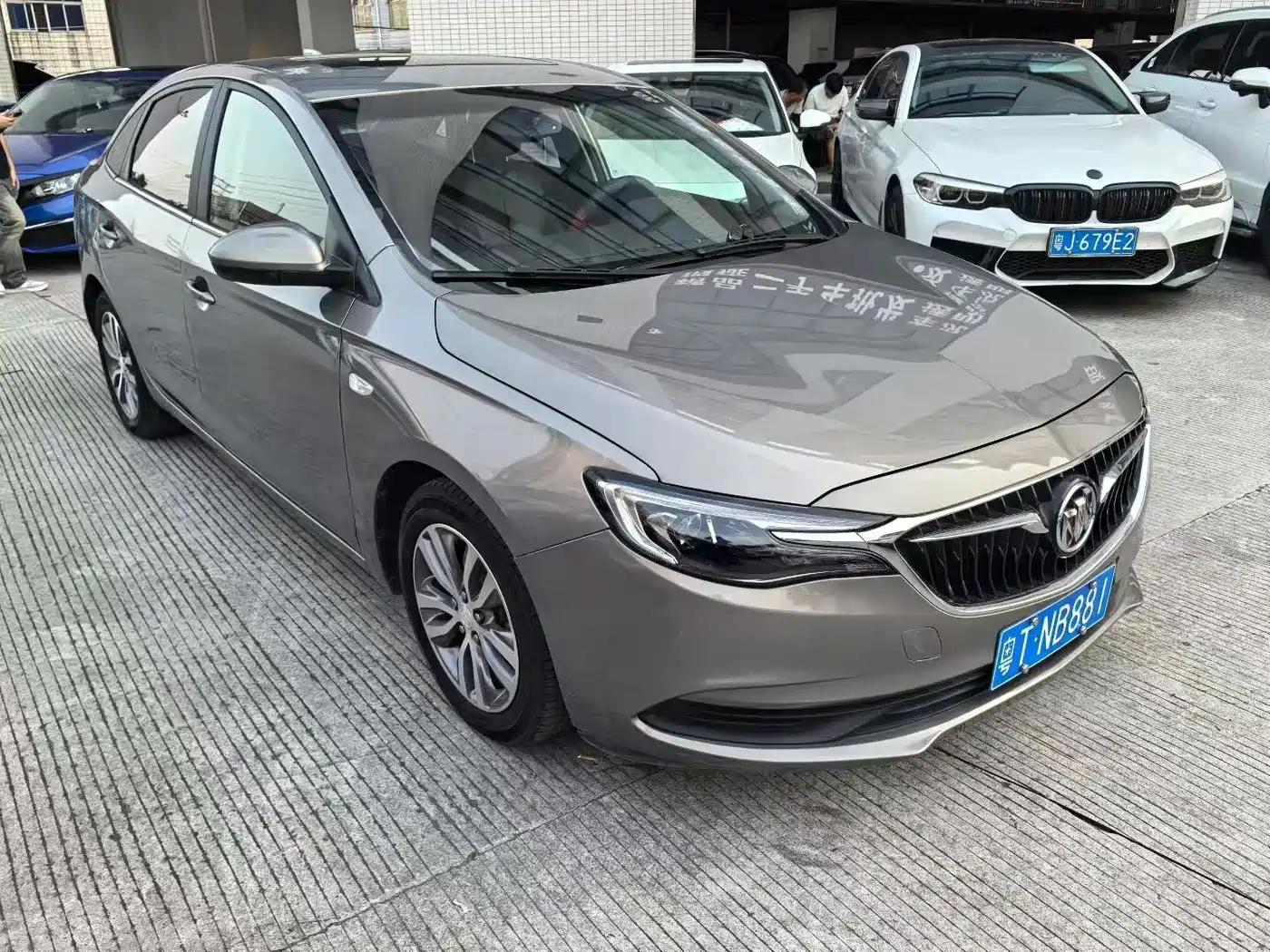 Photo 3 - Buick Excelle