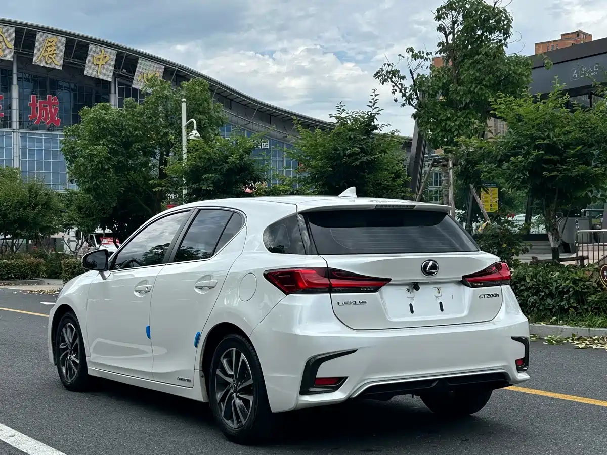 Lexus CT 2020 CT200h Elite Dual Color фото 4