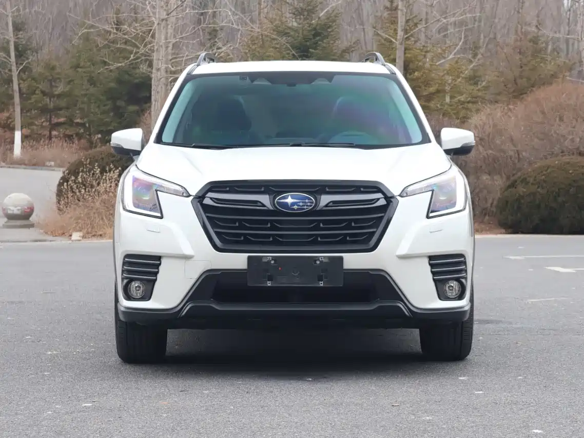Subaru Forester 2022 2.0i AWD Luxury Edition with EyeSight фото 2