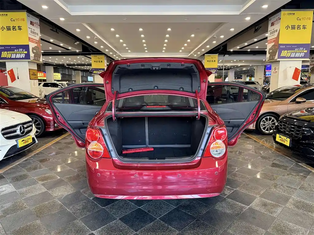 Фото 21 - Chevrolet Aveo