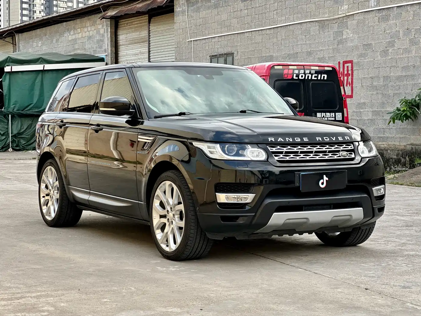 Land Rover Range Rover Sport фото 3