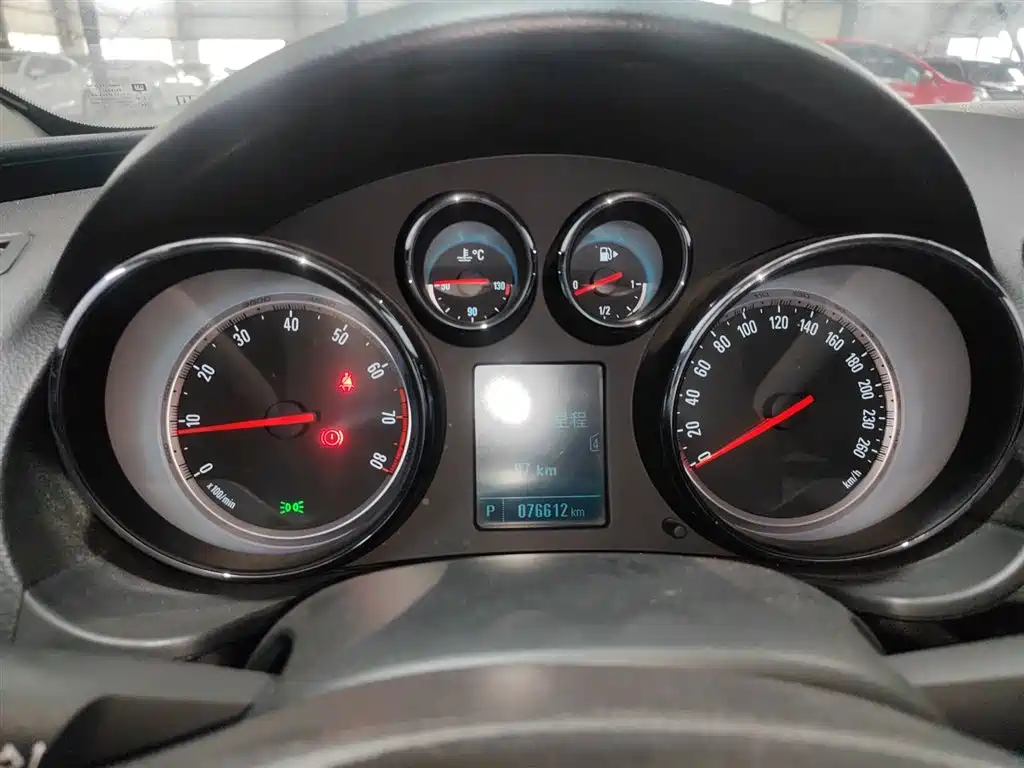 Buick Regal 2015 1.6T Leading Tech Edition фото 8