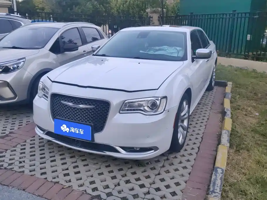 Chrysler 300C (Import) 2017 2014 3.0L Excellence Edition