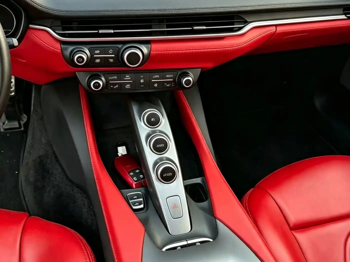 Ferrari Portofino 2019 2018 Model 3.9T