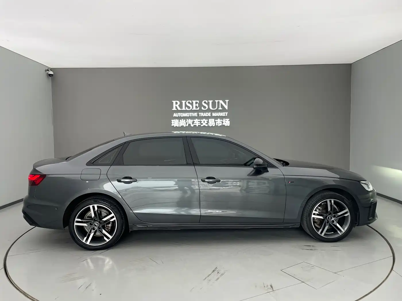 Audi A4L 2022 40 TFSI Luxury Dynamic фото 14