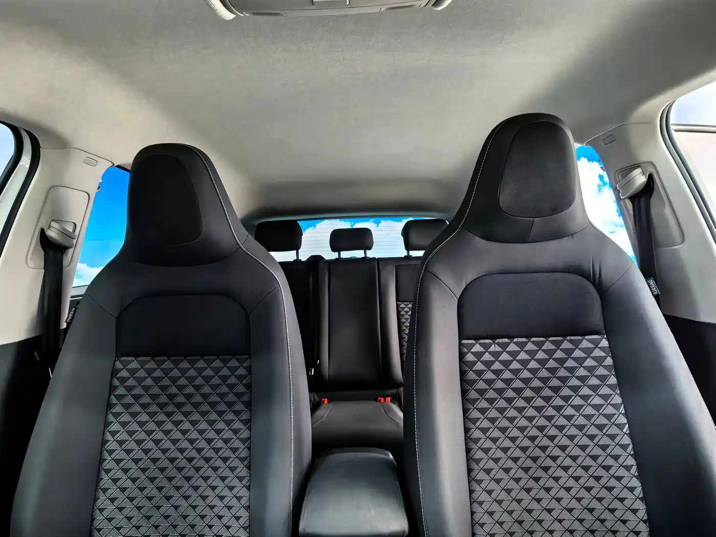 Volkswagen T-Cross 2023 Facelift 1.5L Automatic Trend Edition фото 10