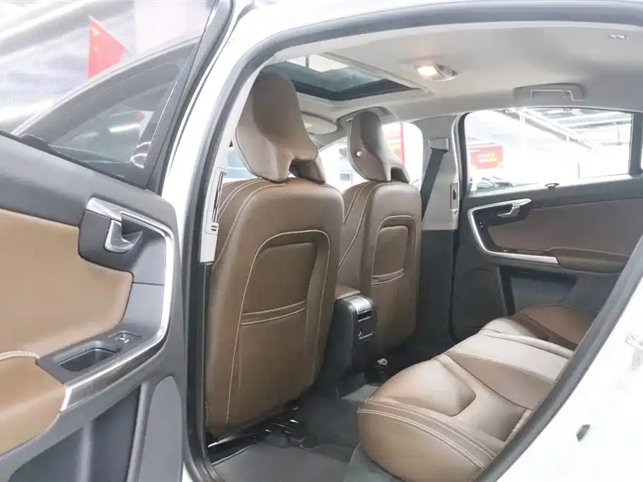 Volvo S60 Plug-in Hybrid 2018 2018 S60L T6 Twin Engine Hybrid