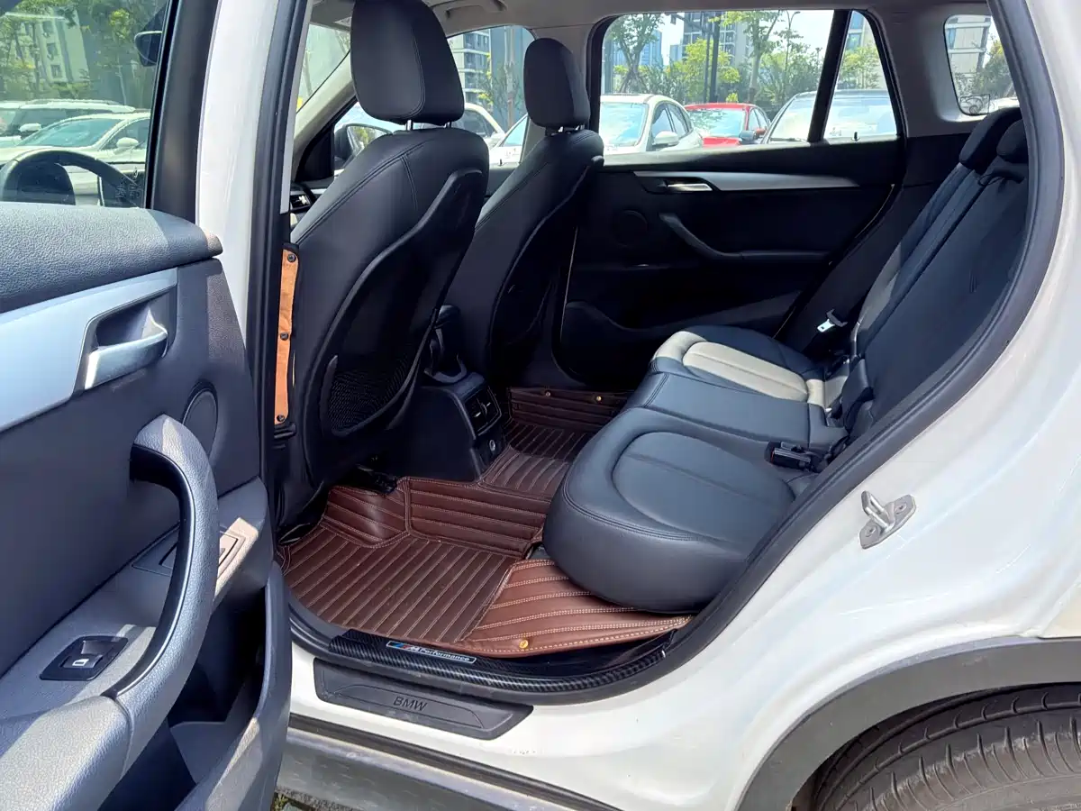 BMW X1 2016 sDrive18Li Fashion Model фото 5