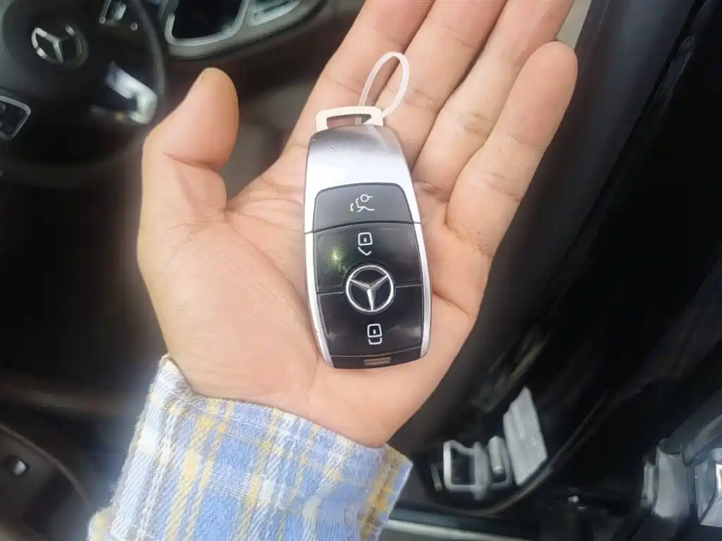 Mercedes-Benz E-Class 2018 Facelift E 200 L фото 9