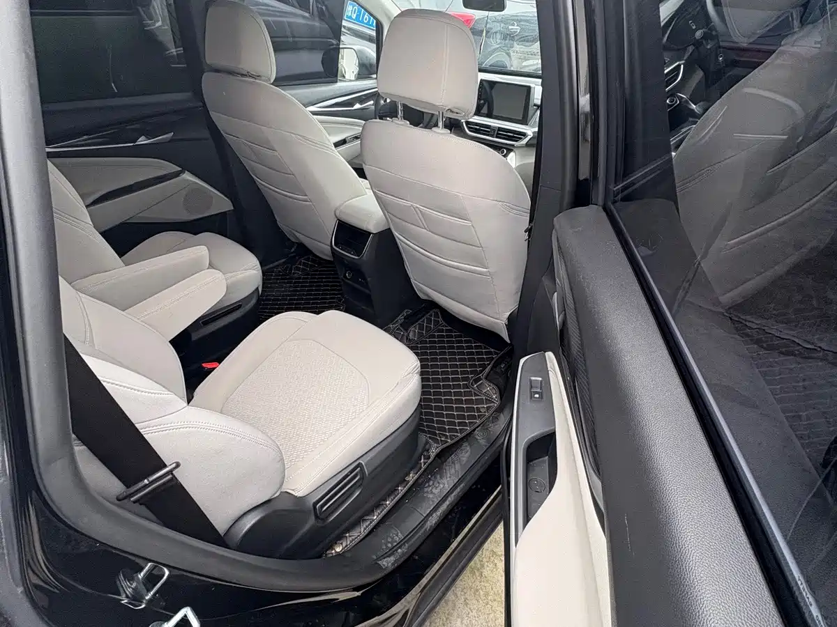 SAIC Maxus Maxus G50 2024 2023 Model 1.5T Manual Joyride A