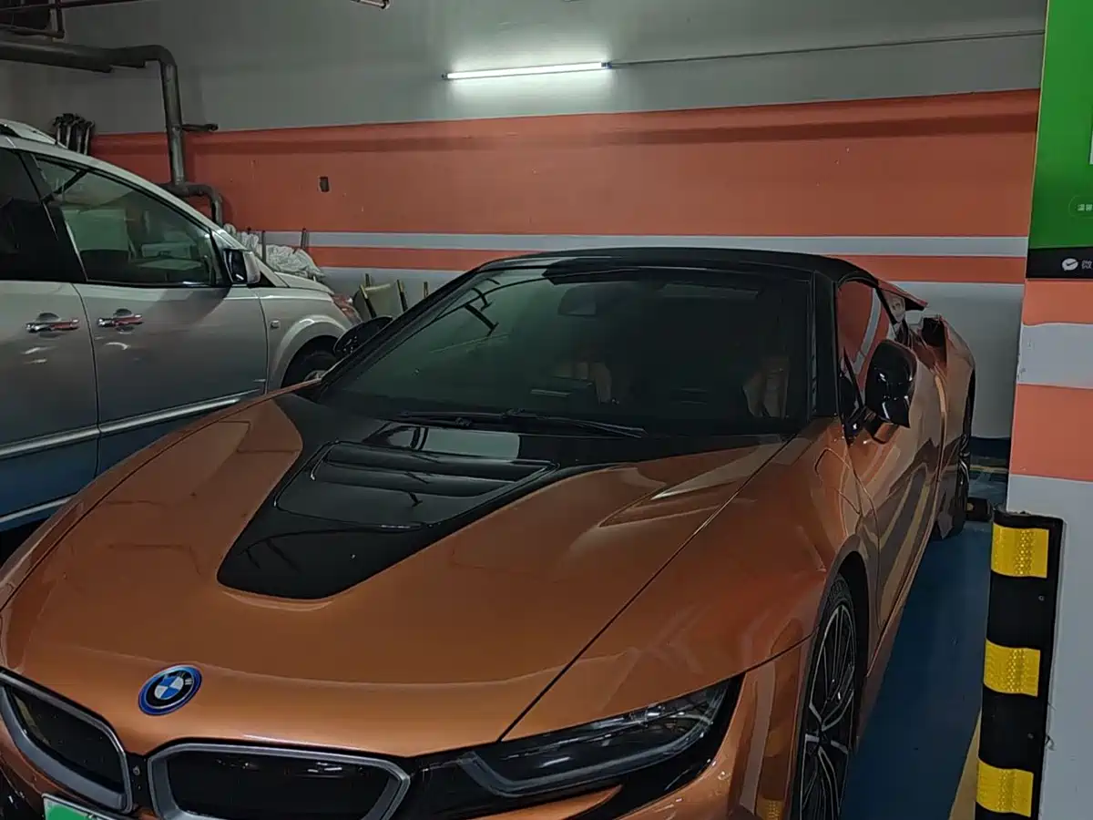BMW i8 2019 Convertible Sports Car фото 3