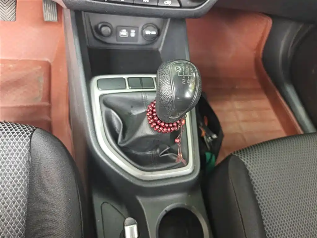 Hyundai Beijing Hyundai ix25 2015 1.6L Manual 2WD Fashion GS фото 14