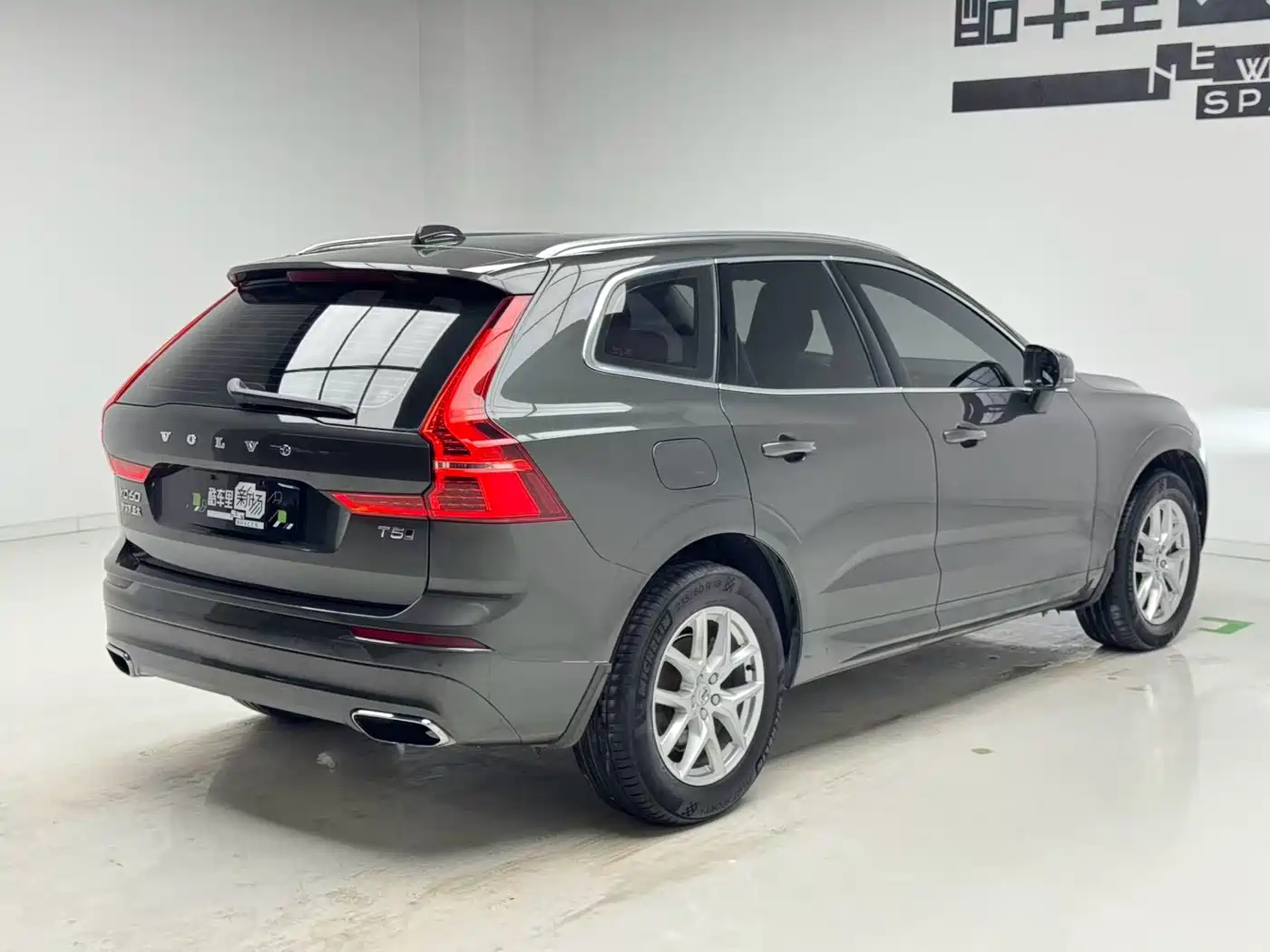 Фото 4 - Volvo XC60